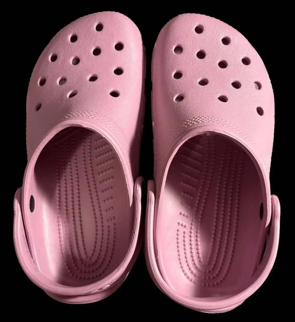 Crocs Classic Clog Slip-on Sandals in hydrangea Size J2